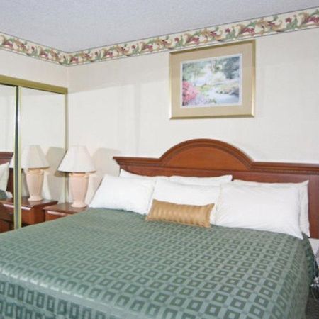 Comfort Inn River Ridge Ашвил Екстериор снимка